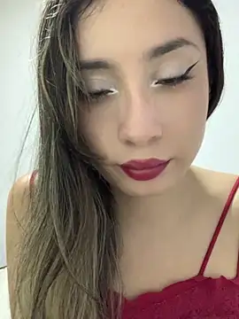 vanessa-242424 online show from November 3, 2025, 10:53 pm