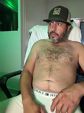 ezrah23 online show from June 17, 2026, 5:36 pm