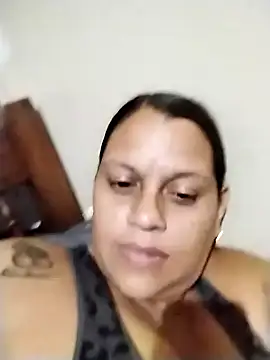 Snapshot of LexiBrown25 chatting on October 30, 2025, 2:51 pm LexiBrown25 online show from October 30, 2025, 2:51 pm