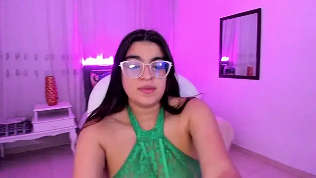 Luna Jonnes1 online show from February 8, 2026, 11:13 am