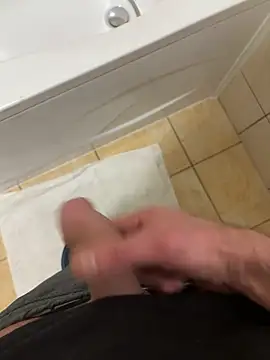 krycha14 online show from February 6, 2026, 10:57 pm