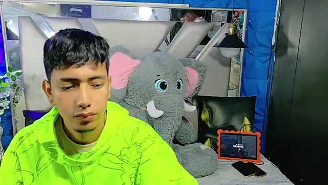 darwinandbrayann online show from December 21, 2025, 4:08 am