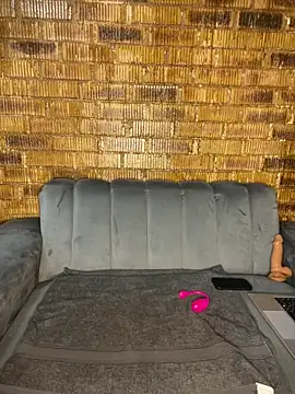 SP1CY MOMMY online show from February 3, 2026, 7:52 pm