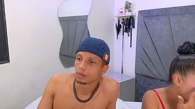 DamianandEva online show from March 3, 2026, 1:06 pm