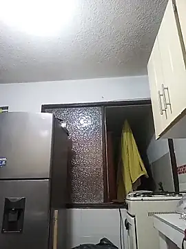 MaryRoze  online show from December 17, 2025, 4:18 am