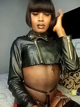 Lucile Carrie online show from April 3, 2026, 1:25 am