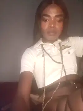 Lucile Carrie online show from April 12, 2026, 1:10 am