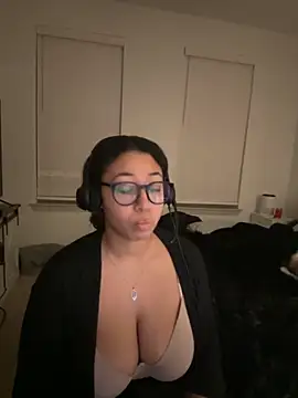 minha baby online show from November 14, 2025, 12:20 am