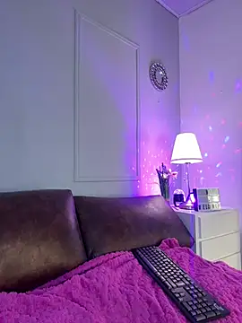 kittyblooms online show from May 5, 2026, 1:19 pm