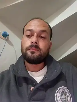 expenser37 online show from November 28, 2025, 9:28 pm