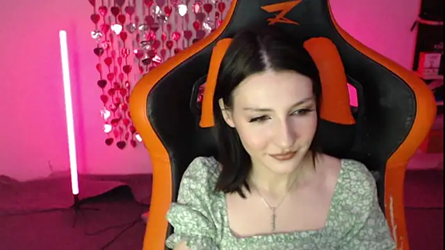 Snapshot of honbliss chatting on January 12, 2026, 1:55 am honbliss online show from January 12, 2026, 1:55 am