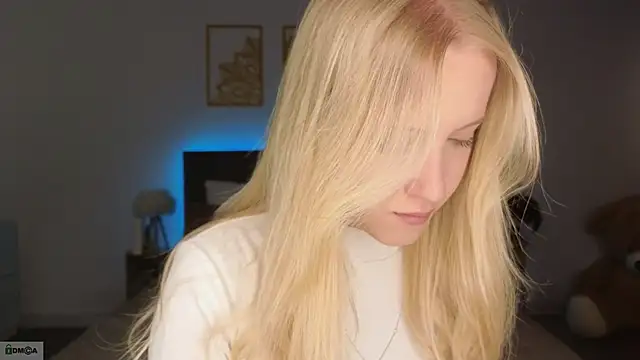 Snapshot of adele_armass chatting on March 17, 2026, 8:56 pm adele armass online show from March 17, 2026, 8:56 pm