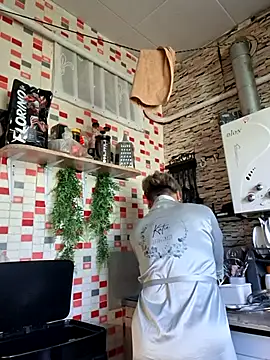 MilkySky online show from May 6, 2026, 8:19 am