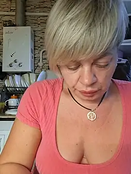 Snapshot of MilkySky chatting on July 11, 2026, 5:37 pm MilkySky online show from July 11, 2026, 5:37 pm