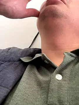 Snapshot of NathanielLux29 chatting on November 5, 2025, 4:51 pm NathanielLux29 online show from November 5, 2025, 4:51 pm