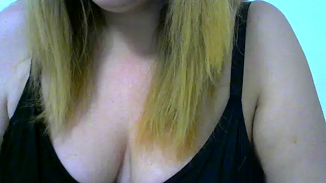 Snapshot of sexecristal chatting on November 9, 2025, 5:00 pm sexecristal online show from November 9, 2025, 5:00 pm