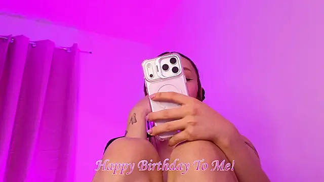 BabyLauritaa online show from January 14, 2026, 10:25 pm