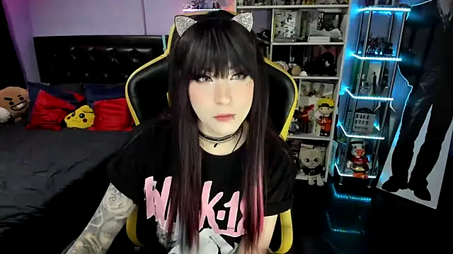 Yummy dark online show from November 29, 2025, 9:51 pm