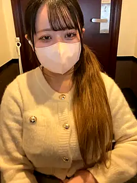 Snapshot of emiri_da_nyan chatting on January 12, 2026, 11:10 pm emiri da nyan online show from January 12, 2026, 11:10 pm