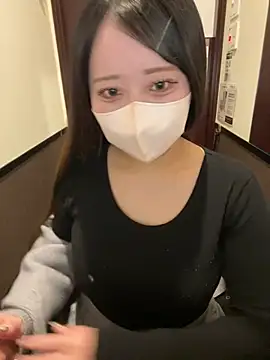 Snapshot of emiri_da_nyan chatting on February 3, 2026, 8:19 am emiri da nyan online show from February 3, 2026, 8:19 am