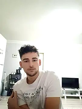 yasinesra757  online show from December 19, 2025, 1:18 pm