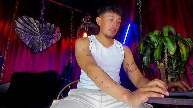 x heros x online show from November 1, 2025, 3:14 pm