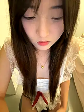 Snapshot of minnie566 chatting on November 6, 2025, 2:18 pm minnie566 online show from November 6, 2025, 2:18 pm