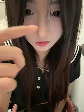 Snapshot of minnie566 chatting on December 5, 2025, 6:11 am minnie566 online show from December 5, 2025, 6:11 am