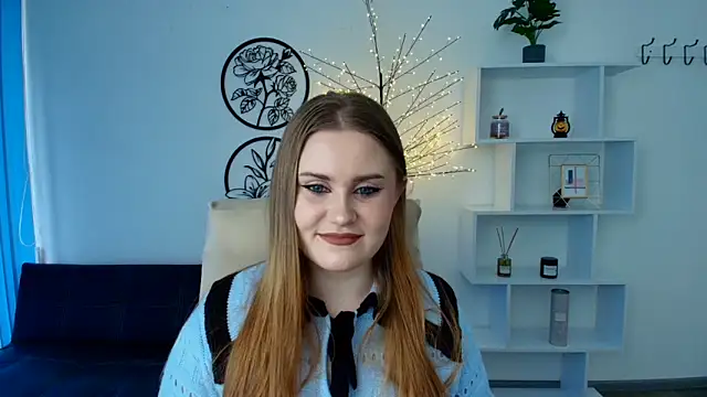 Snapshot of NinaSavkoo chatting on November 3, 2025, 1:01 pm NinaSavkoo online show from November 3, 2025, 1:01 pm