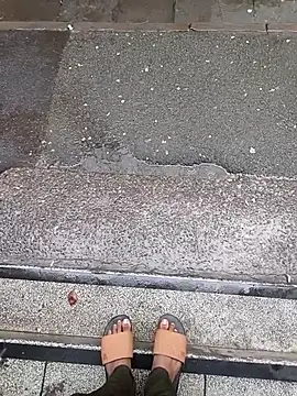 Snapshot of StrangeEye722 chatting on November 14, 2025, 12:26 pm StrangeEye722 online show from November 14, 2025, 12:26 pm