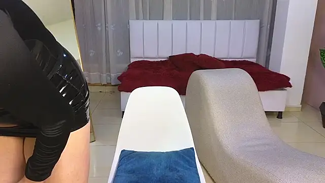 malen fitnessmilf online show from July 23, 2026, 1:58 am