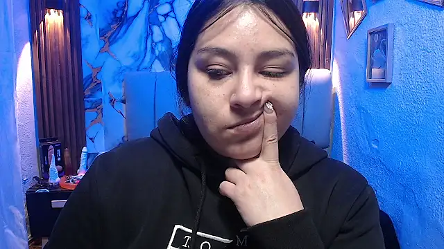 Snapshot of lehia_285 chatting on February 20, 2026, 1:22 pm lehia 285 online show from February 20, 2026, 1:22 pm