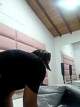 Samaraa Lee online show from February 5, 2026, 12:21 pm