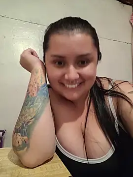 CurvyNoir online show from May 13, 2026, 3:26 am