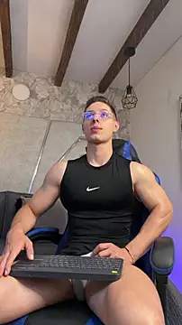 MAXTHOMSON online show from February 26, 2026, 10:53 pm