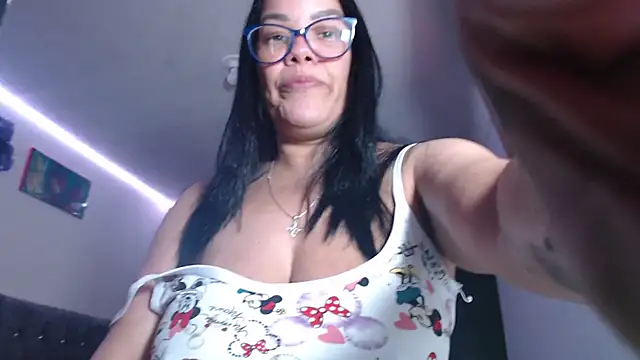 sofia lopez70 online show from May 1, 2026, 11:53 pm