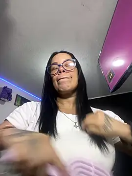 sofia lopez70 online show from July 18, 2026, 10:46 pm