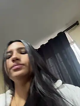 Samantha firee online show from April 24, 2026, 11:12 am