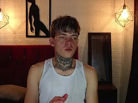 frankboyx online show from November 5, 2025, 7:36 pm