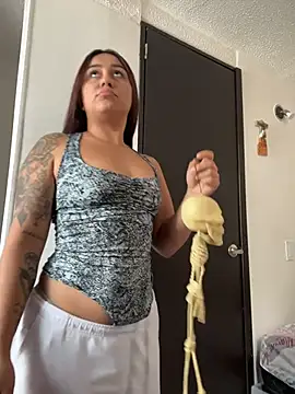 Saray lo online show from October 31, 2025, 7:48 pm