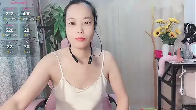 Lingling-Baby520 online show from July 29, 2026, 11:36 pm