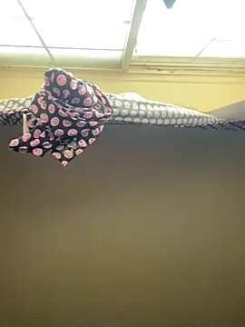 redbaby29 online show from October 31, 2025, 7:15 pm