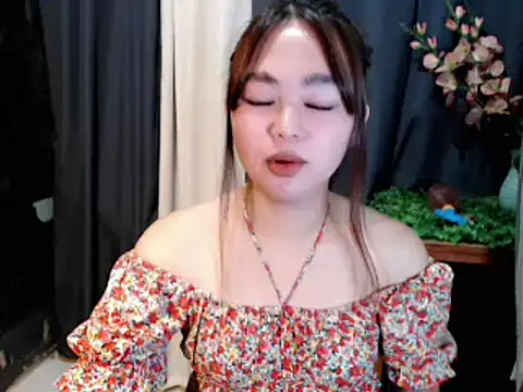 lustfullakim online show from April 25, 2026, 2:25 pm