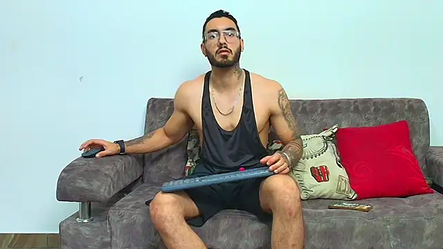 Snapshot of thebadboys05 chatting on June 20, 2026, 6:27 am thebadboys05 online show from June 20, 2026, 6:27 am