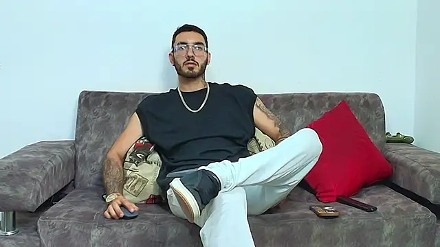 Snapshot of thebadboys05 chatting on July 19, 2026, 3:10 am thebadboys05 online show from July 19, 2026, 3:10 am