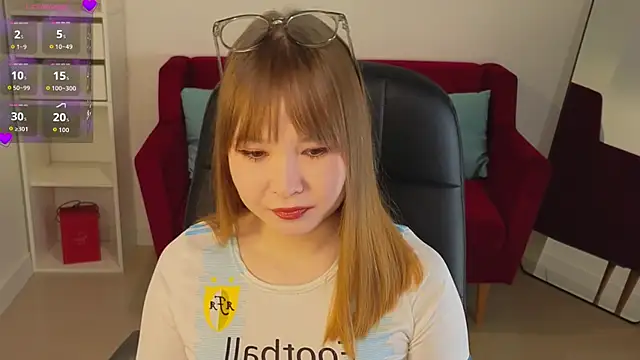 YourTanomi online show from November 4, 2025, 12:15 pm