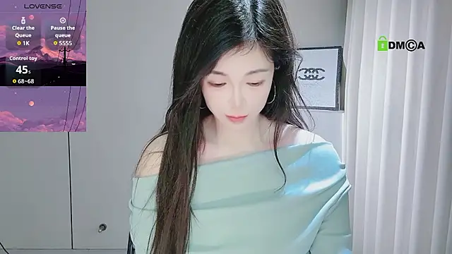 Snapshot of YunShan-33 chatting on March 13, 2026, 2:56 pm YunShan-33 online show from March 13, 2026, 2:56 pm