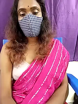 Snapshot of Queen-dhivya chatting on November 4, 2025, 12:26 pm Queen-dhivya online show from November 4, 2025, 12:26 pm