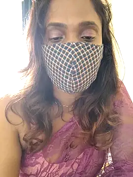 Queen-dhivya online show from December 5, 2025, 6:33 am