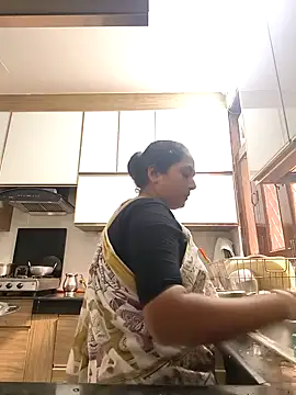 Hot-Sana2 online show from November 4, 2025, 5:28 am